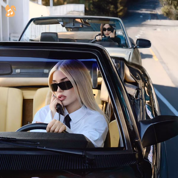 کاورآهنگ Not your barbie girl-Avamax